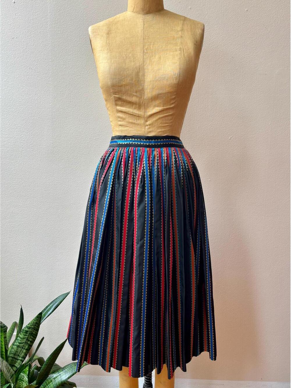 Vintage 1950s Taffeta Metallic Striped Brocade Pleated Midi Skirt